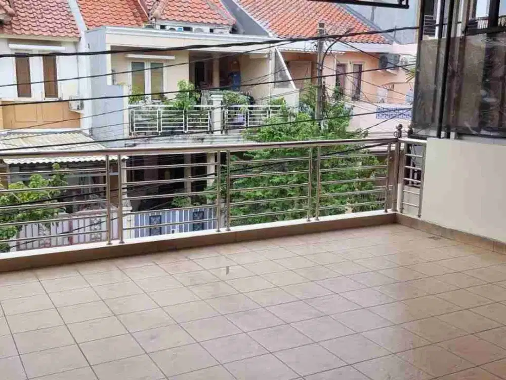 Disewa rumah tinggalHarapan indah 2 Dlm cluster ,Bekasi.