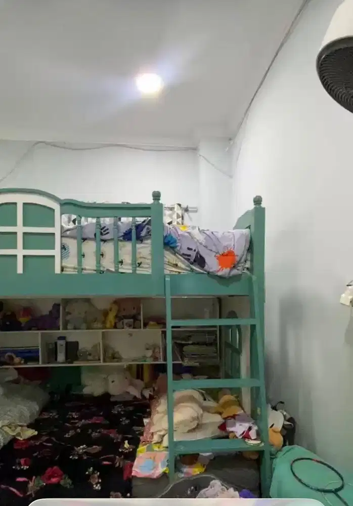 Ranjang tingkat 3 anak premium masih mulus bahan antirayap