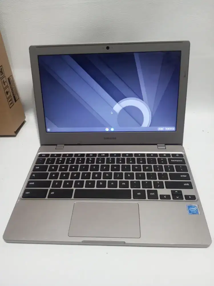SAMSUNG Chromebook 4 Intel N4020 DDR 4GB Eemc 32GB 12 Baterai 10 jam