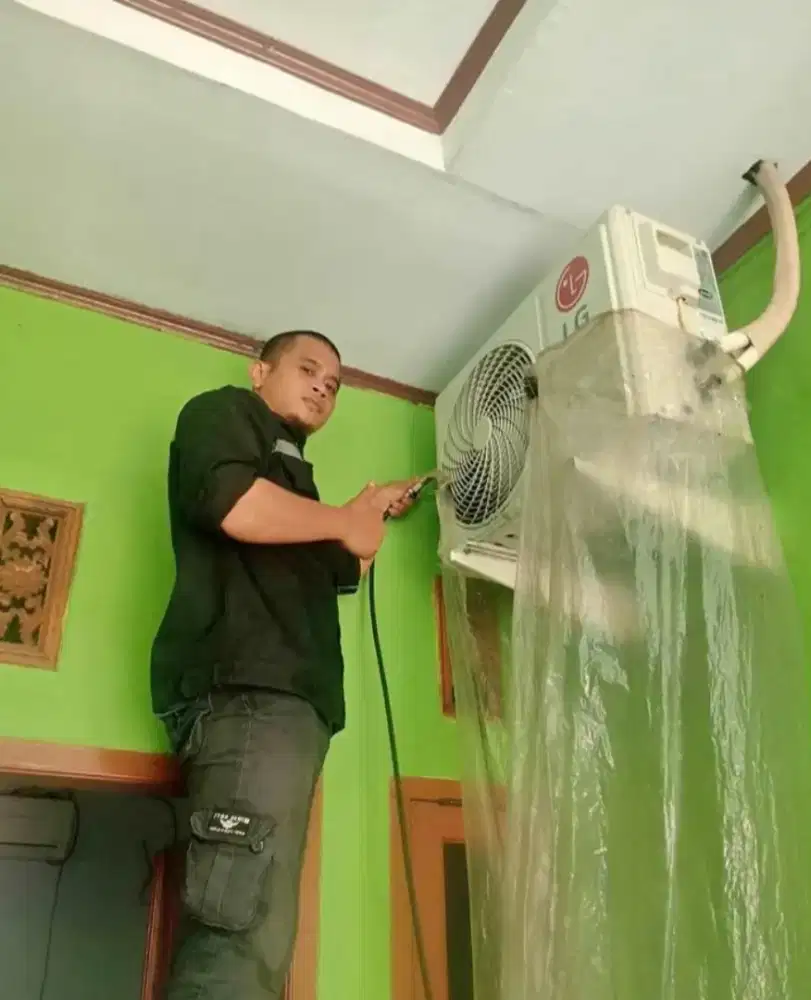 Servis Ac, Bongkar pasang Ac, cuci Ac, tambah isi freon dll