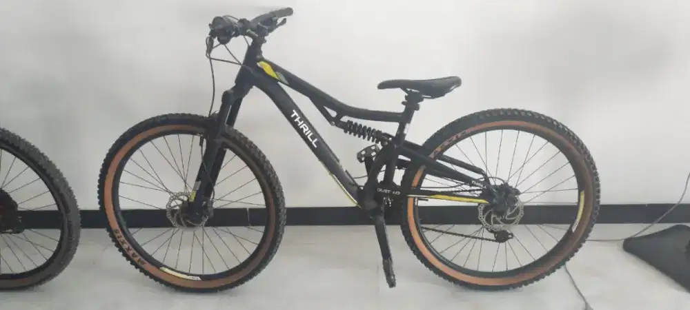 Sepeda Trill 1.0 Hitam