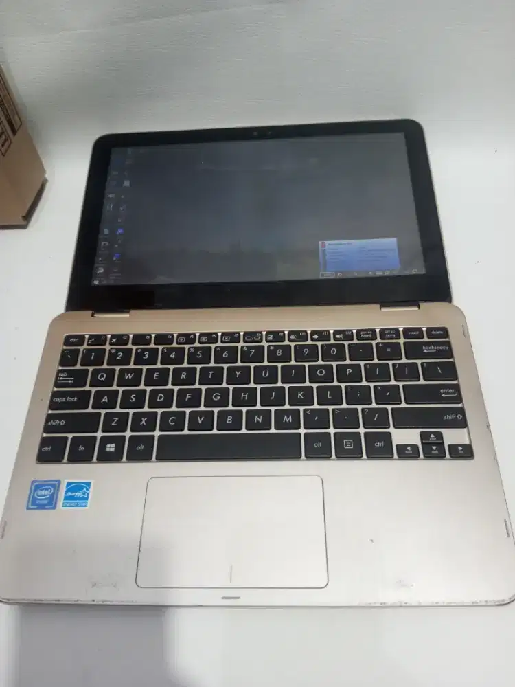Asus P203NAH Intel N3350 DDR 4GB HDD 500 GB Led 12 Baterai 3 jam