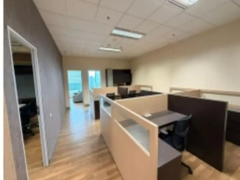 SEWA KANTOTOR DI JAKARTA SELATAN SUDIRMAN 142M2 FURNISHED 300K NEGO