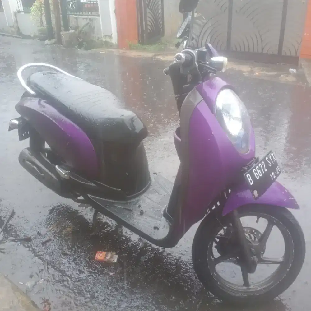 Honda Scoopy 2011 komplit bdki