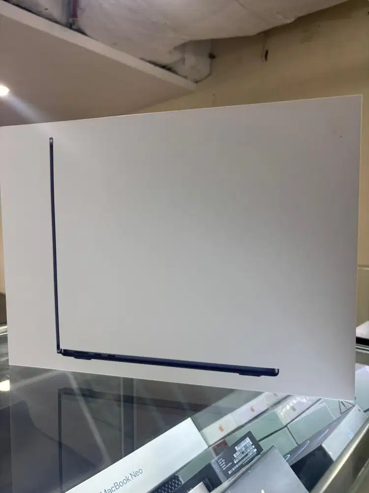 Macbook air m5 16/512 ibox