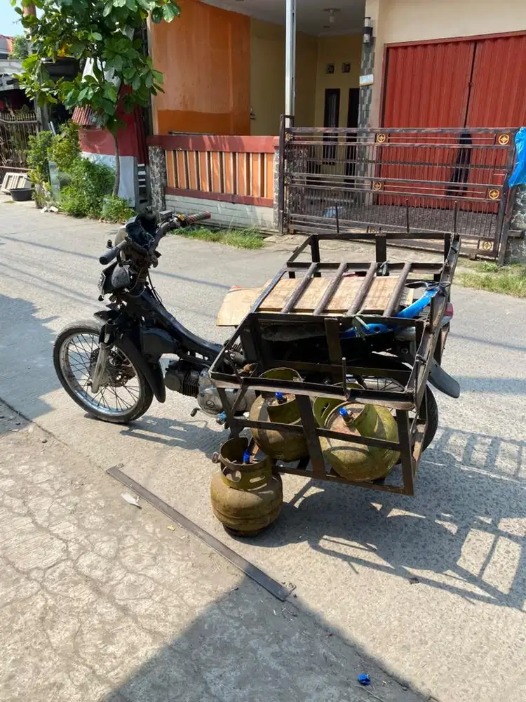 besi beronjongan buat bawa gas + galon