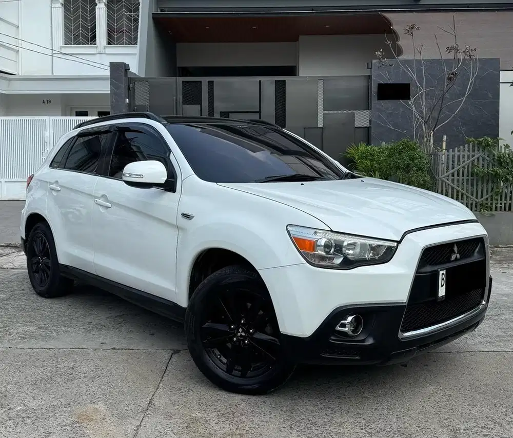 MITSUBISHI OUTLANDER SPORT PX 2012 MATIC AT HARGA CASH NETT