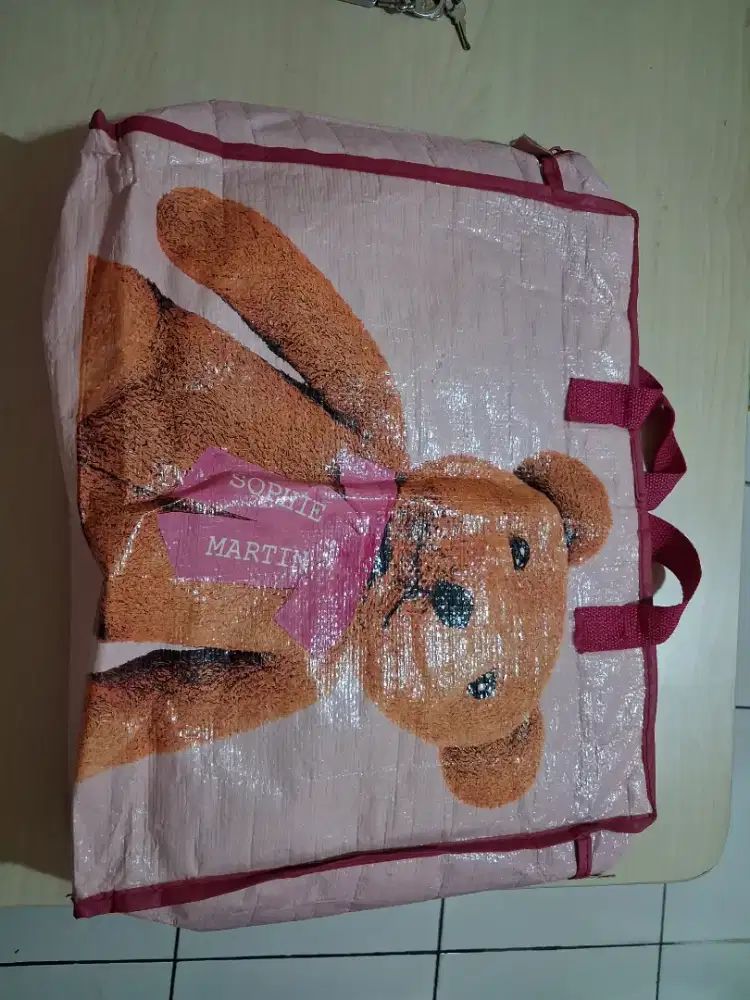 Tas serbaguna tahan air