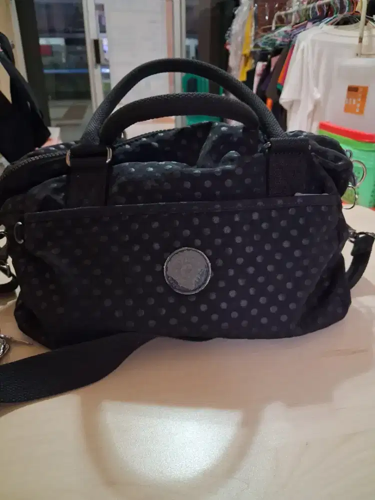 Tas kipling asli