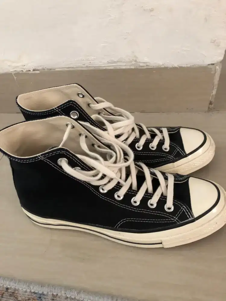 Converse Chuck Taylor 70s Hi
vans adidas nike