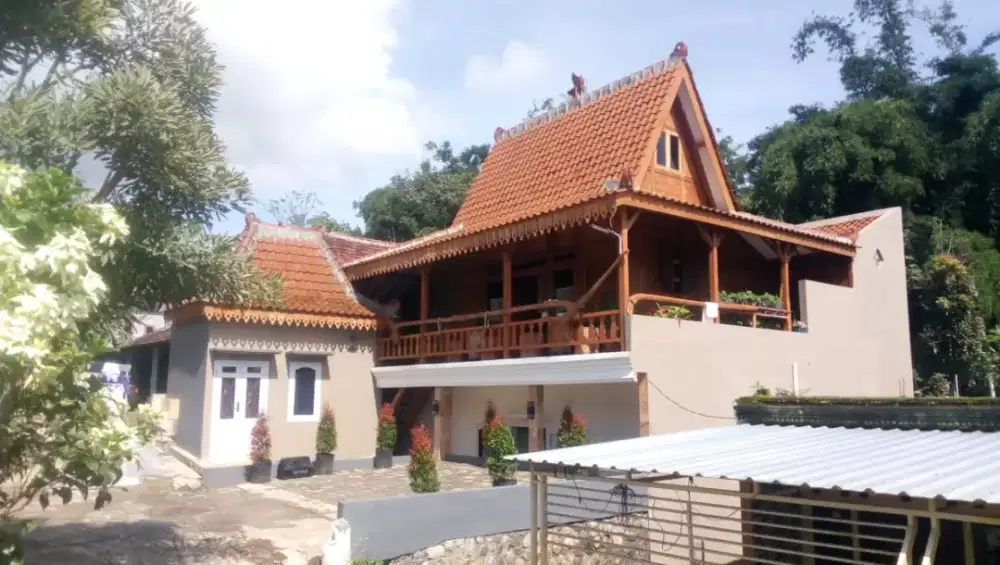 Dijual villa / homestay di Batu Malang