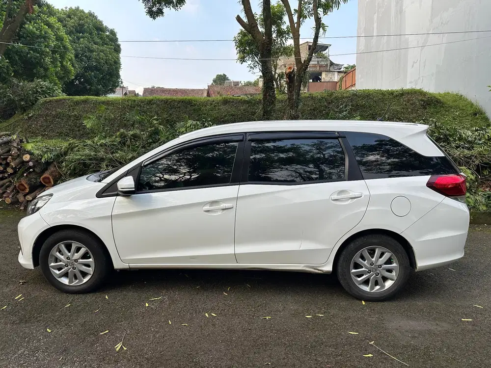 Honda Mobilio 2016 Bensin