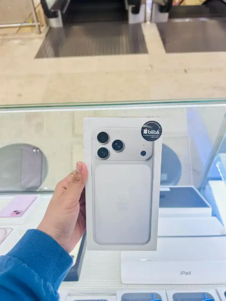 NEW iPhone 17 PRO MAX 256 Silver SEGEL Resmi iBox indonesia