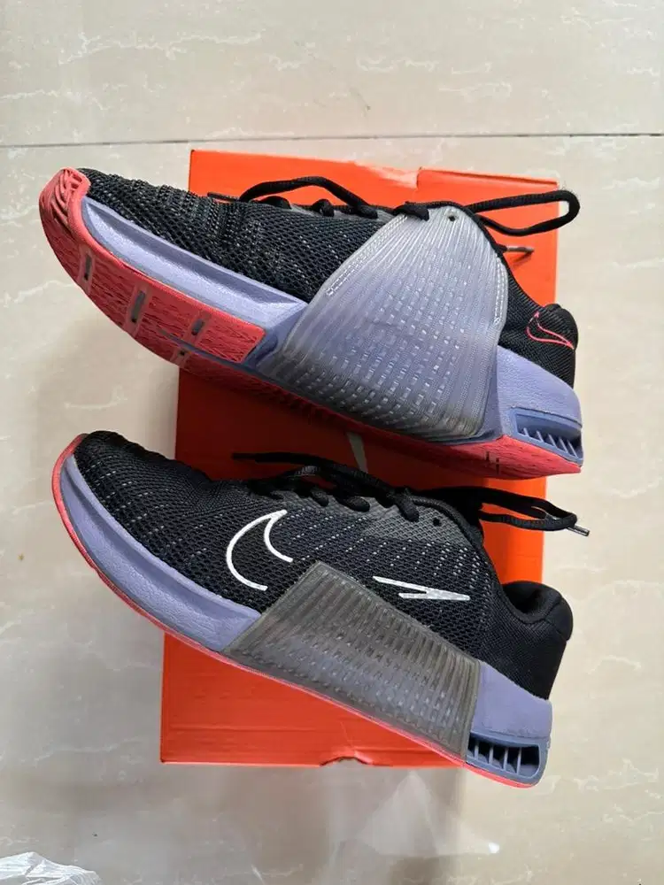 Nike Metcon Wanita 38