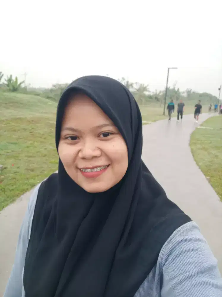 Mencari pekerjaan pulang pergi jam kerja 2/3 jam beres2 rumah
