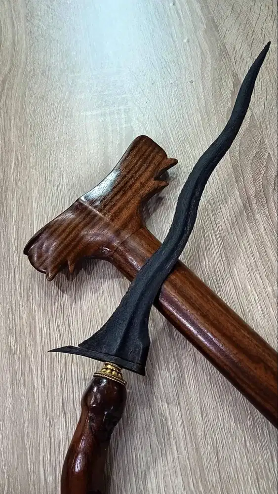 Keris sepuh Pulanggeni pamor keleng Tangguh Majapahit