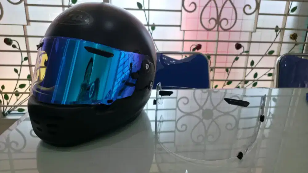 Arai helm second dijual