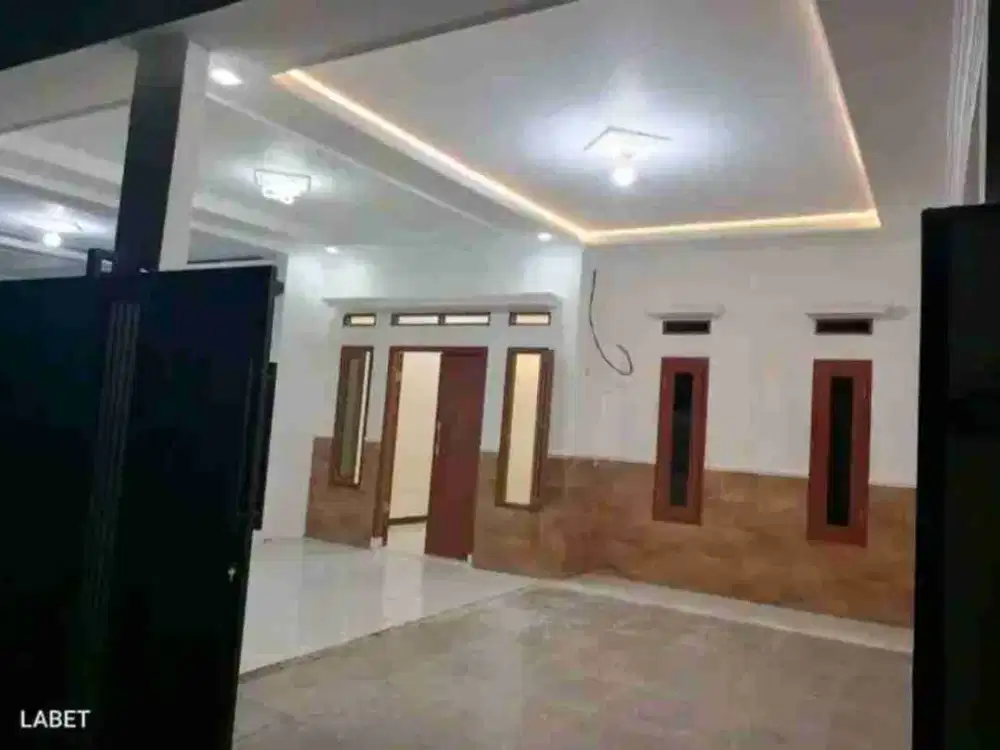 Dijual rumah siap huni bangunan baru di sepatan tangerang