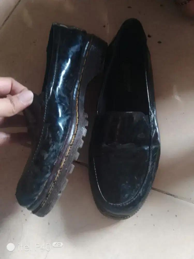 Sepatu wanita ukuran 37