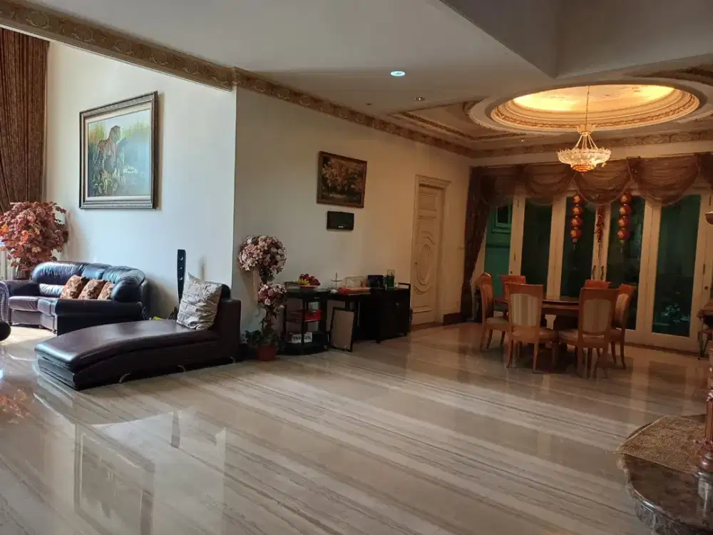 Disewakan Rumah Mewah Furnished Lokasi Surabaya Timur