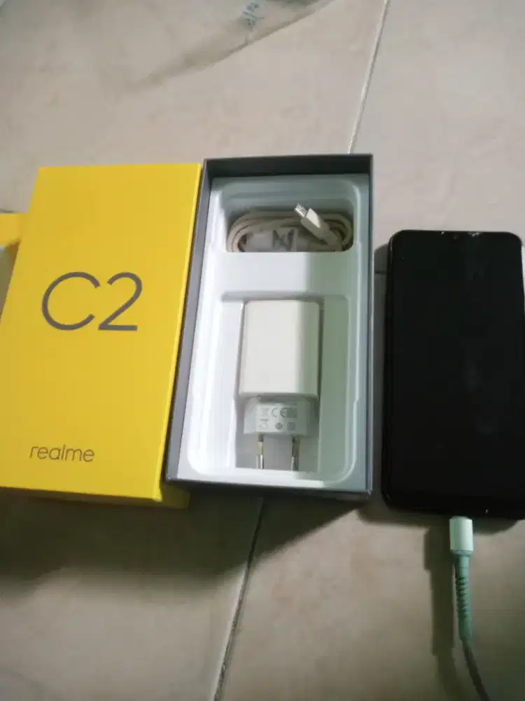 Realme C2 Ram 3/32 lengkap