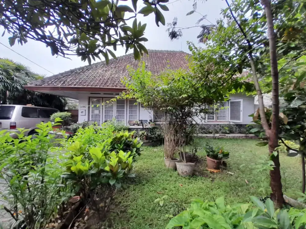 Rumah Belanda 1 Lantai Lokasi Premium Dan Terbaik Di Mainroad Riau, Dekat Pusat Belanja, Rs, Perkantoran Di Kota Bandung