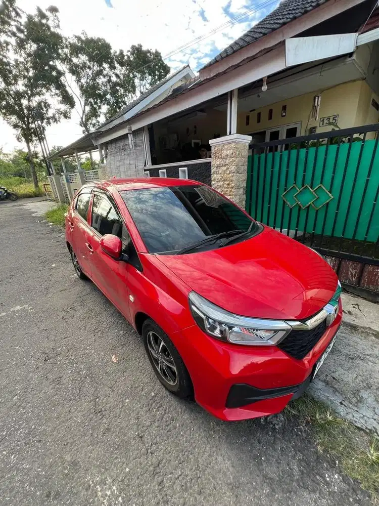 honda brio matic merah tahun 2023