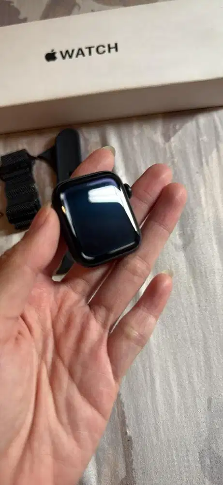 Dijual cepat apple Iwatch SE 2