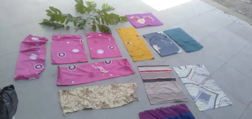 Di jual semua peralatan kamar tidur ,sarung bantal dan alas kasur,