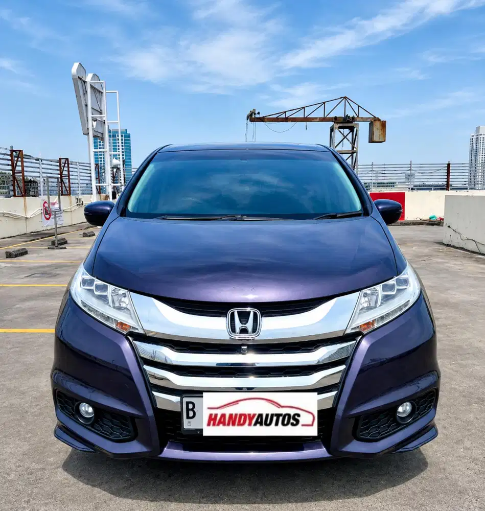 Honda Odyssey E prestige Sunroof 2014 Ungu