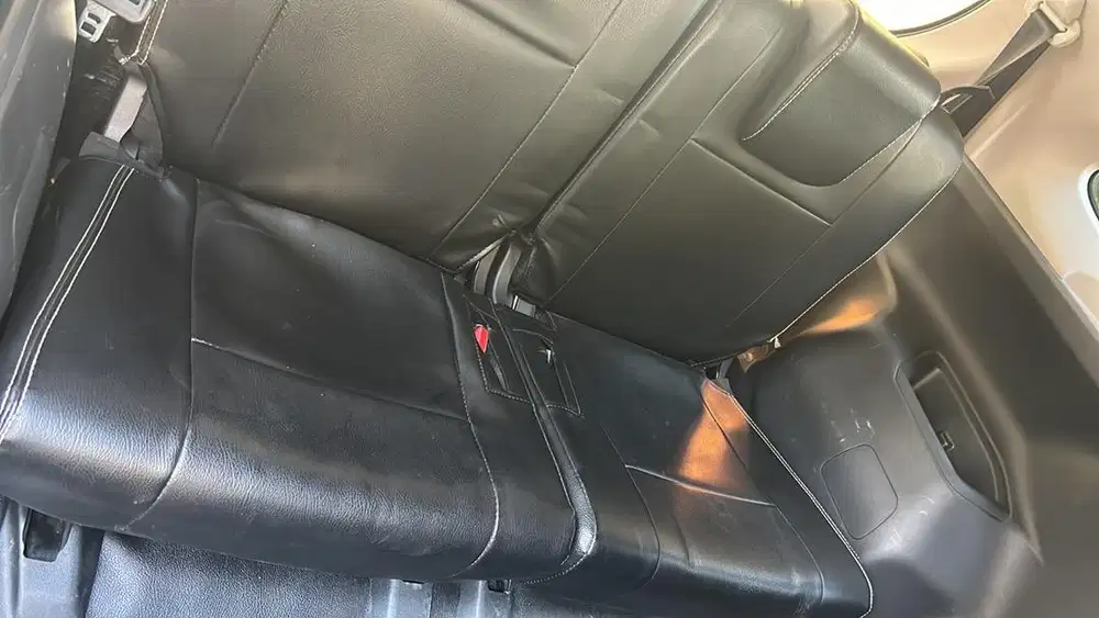Jok mobil bagian Belakang New Avanza 2022