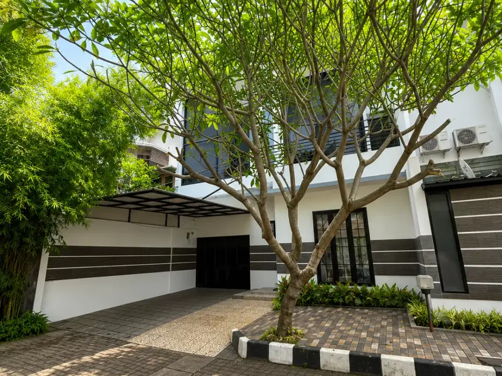 Disewakan Townhouse Bangka – Dalam Cluster Exclusive, Rumah Renovasi Baru