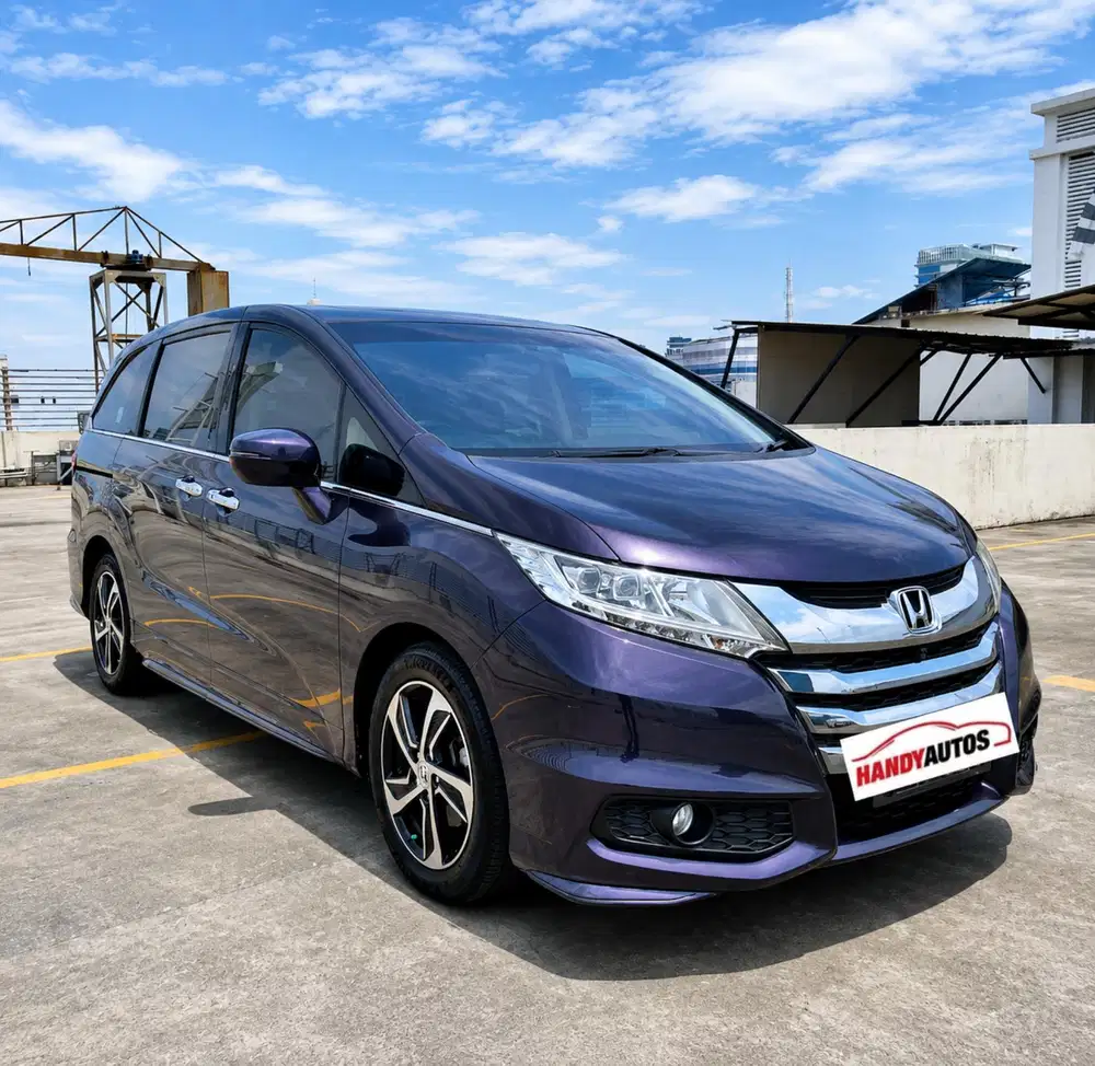 Honda Odyssey E prestige Sunroof 2014 Ungu
