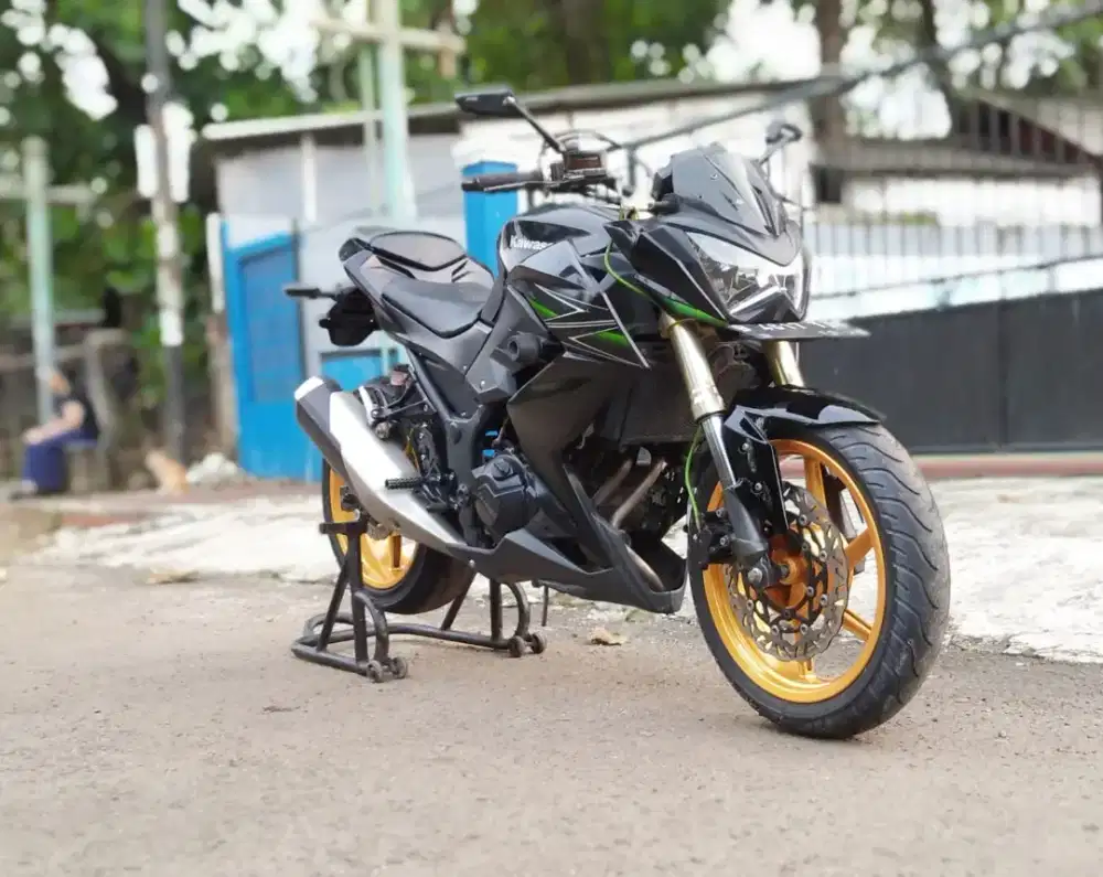 Ninja z250 Fi street fighter Full Modif velg gambot sok upside down