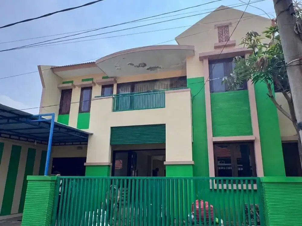 RUMAH JOLOTUNDO PACARKELING TAMBAKSARI 50 Meter ke Jalan Raya Bronggalan Fully Renovated