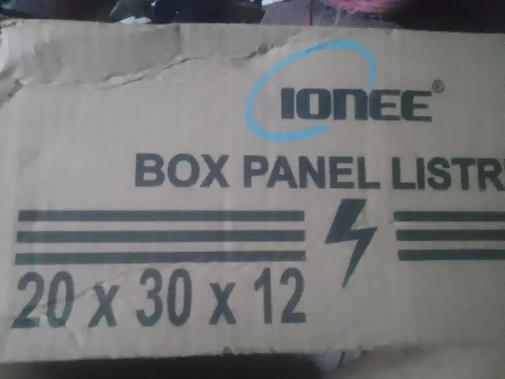 Jual cepat Box panel listrik ukuran 20x30x12