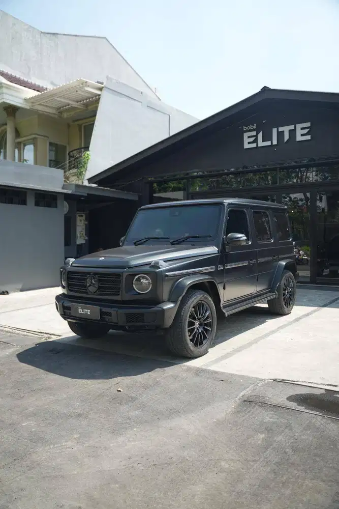 NIK 2023 Mercedes Benz G400d AMG Magno Black Trim Carbon