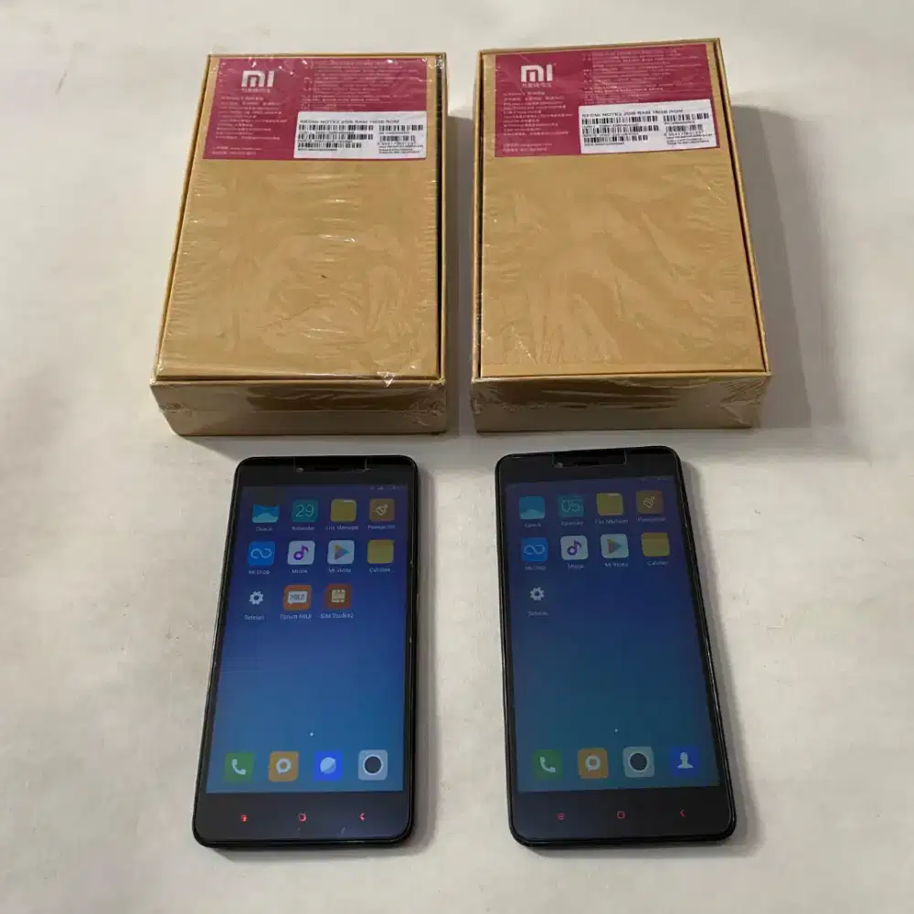 Dapat 2 HP Xiaomi Redmi Note 2 2/16GB 4G dual SIM bisa WhatsApp