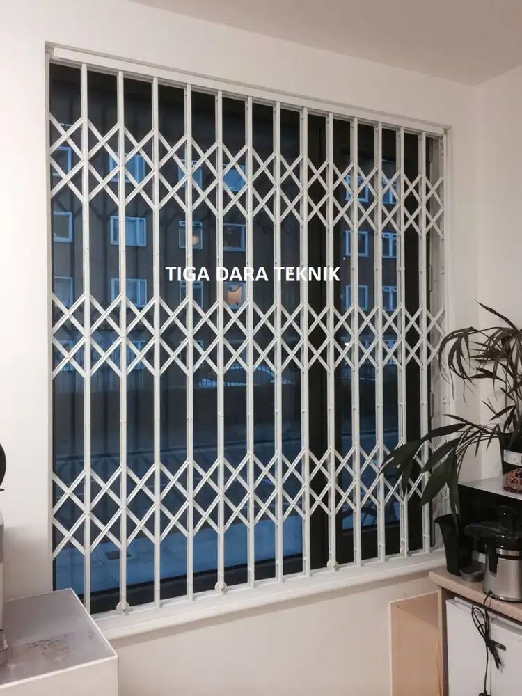 Menerima Pasang Pintu Harmonika, Harmonika Lift, Harmonika Gudang
