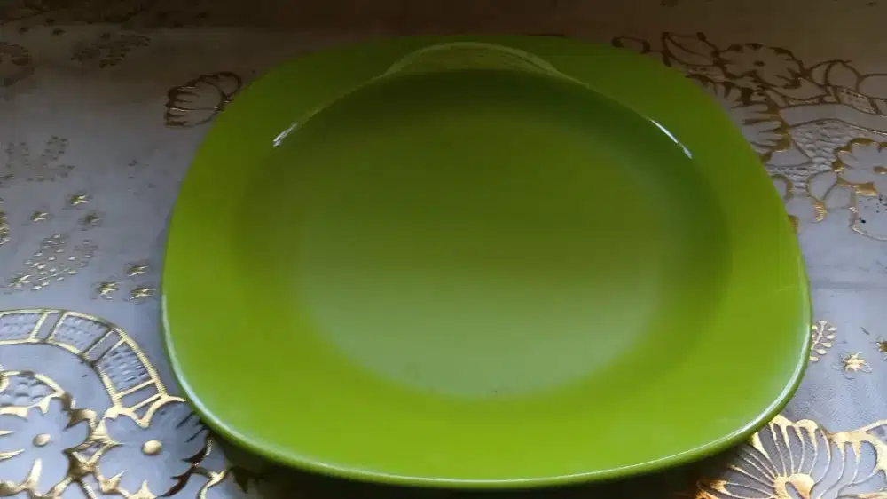 perlengkapan makan