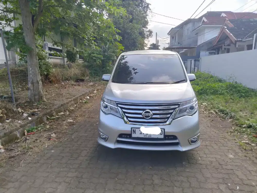 Nissan Serena HWS AT 2015 Istimewa