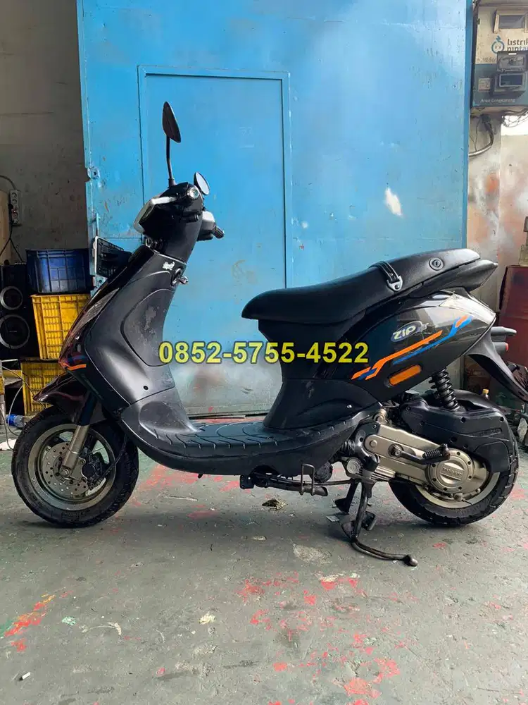 Piaggio ZIP 2011 Hitam