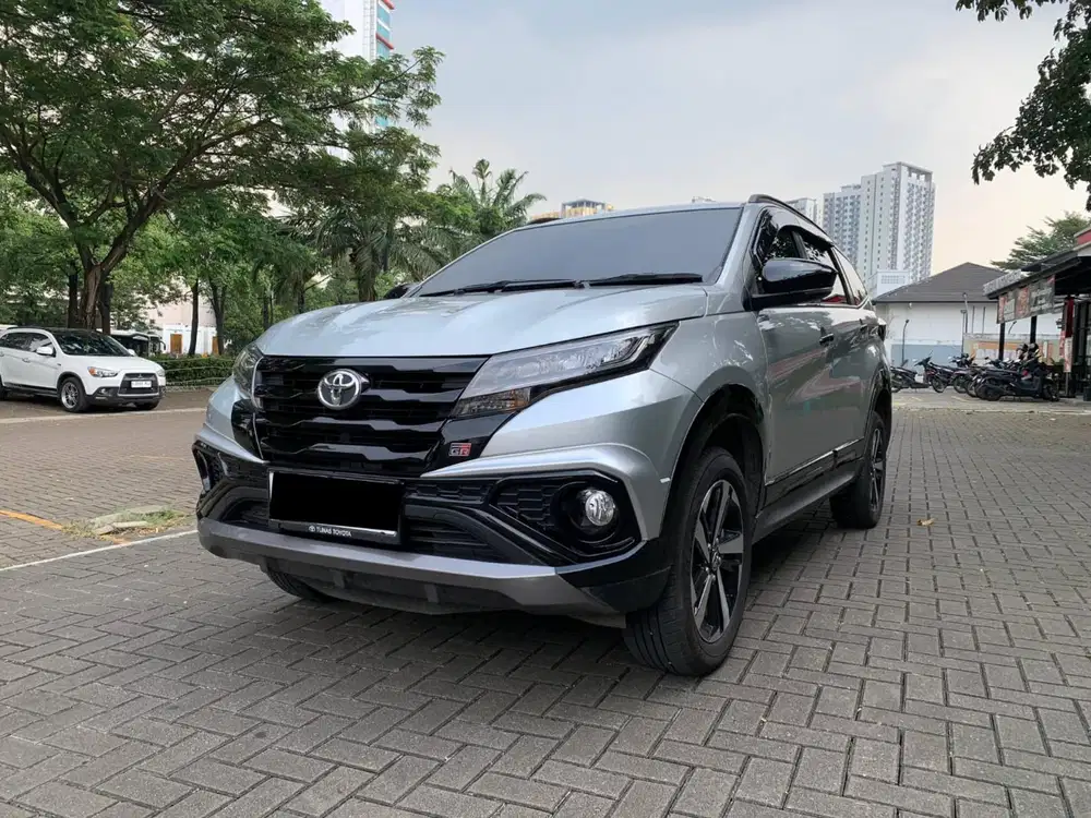 [ TERAWAT ] TOYOTA NEW RUSH GR 1.5 AT MATIC 2025 SILVER