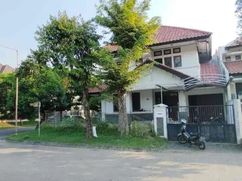 termurah DIJUAL CEPAT RUMAH HITUNG TANAH Graha Family Main Road