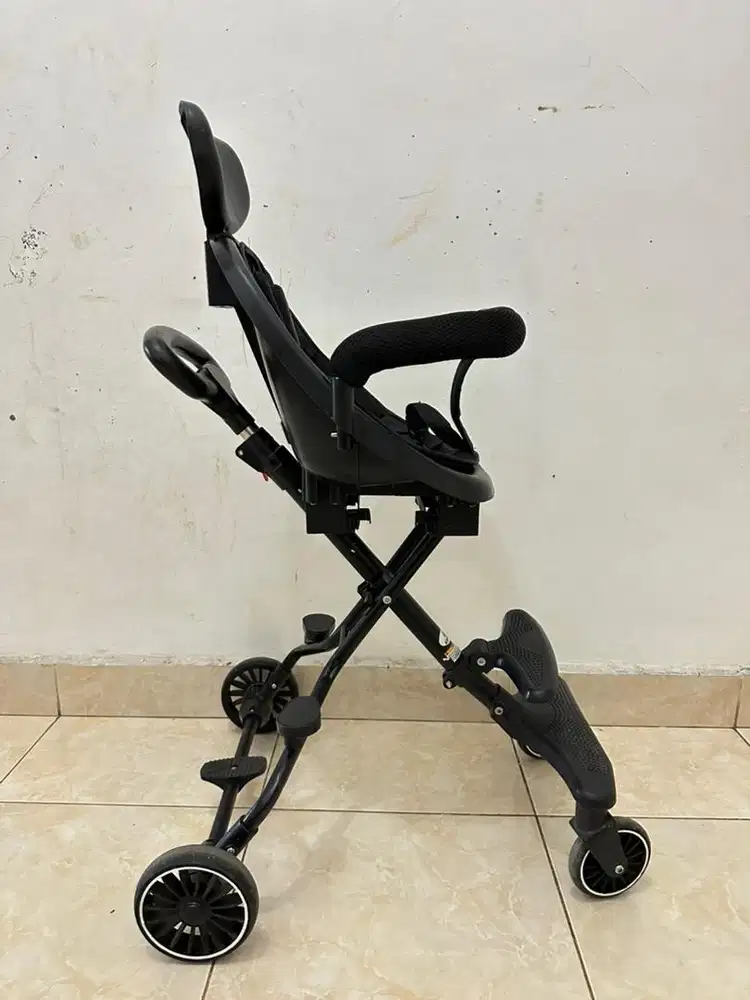 Stroler duduk exotic warna hitam