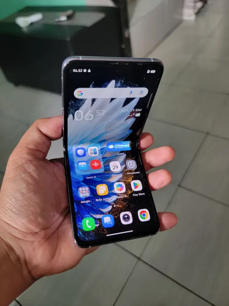 Tecno V flip phantom 5G 8/256