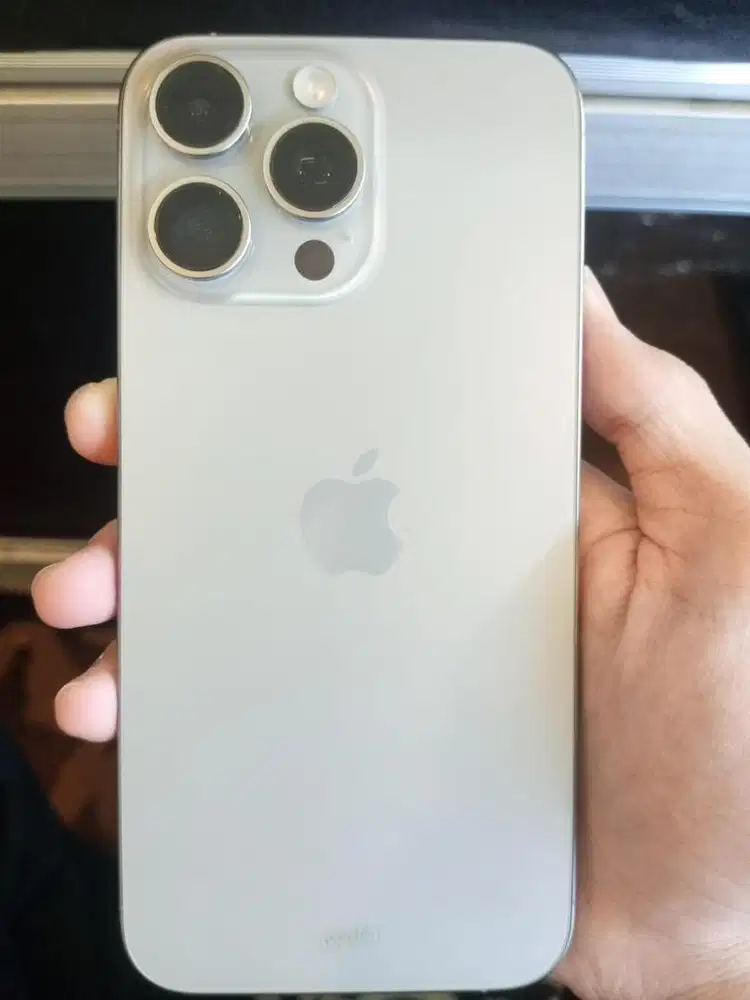 iPhone 15 Pro Max 256GB Natural T Ex iBox BH 82% Lengkap