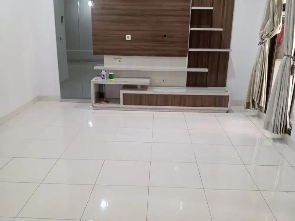 TURUN HARGA‼️ DIJUAL RUMAH 3 LANTAI  SUDAH RENOV DI BSD CITY