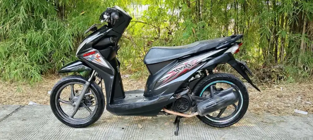 Honda Beat tahun 2015 (Pajak hidup)