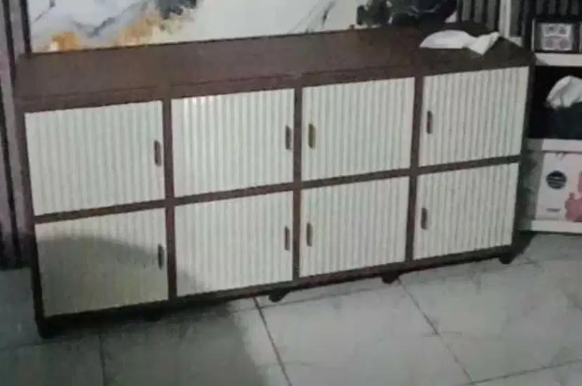 Lemari Plastik Coklat